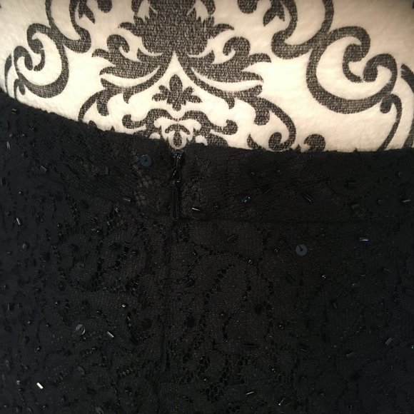 Michael Kors beaded lace black skirt size 4 - Picture 4 of 8
